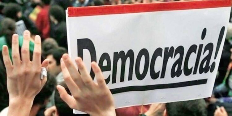 ¿En peligro la libertad? Los desafíos que acechan a la democracia en Latinoamérica