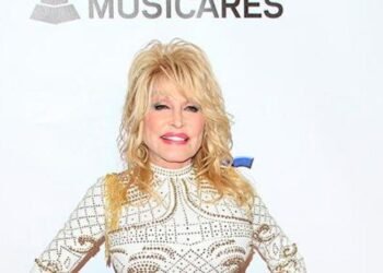 Dolly Parton suspende Las Vegas: Complicaciones de salud la bajan del escenario