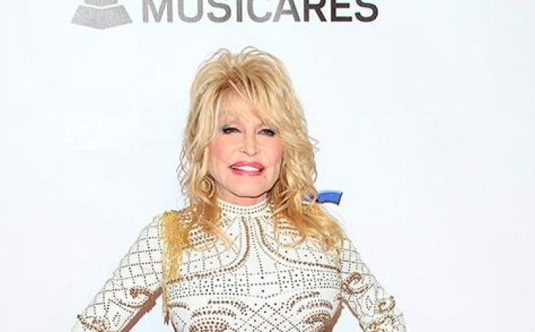 Dolly Parton suspende Las Vegas: Complicaciones de salud la bajan del escenario
