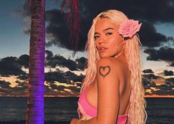 ¡Karol G Conquista el Primer Premios Juventud 2025 con «Si Antes Te Hubiera Conocido»!