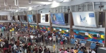 Aeropuerto de Las Américas en apagón: Fallo interno deja a miles de pasajeros varados sin procesar