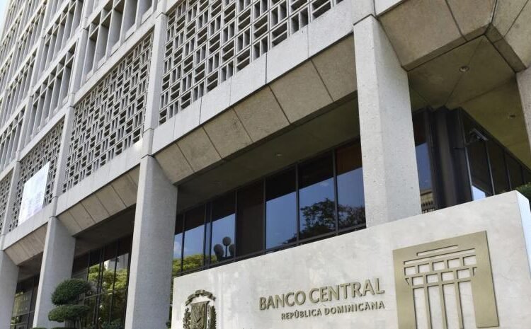 ¡Decisión Clave! El País Recorta 25 Puntos Básicos su Tasa de Interés