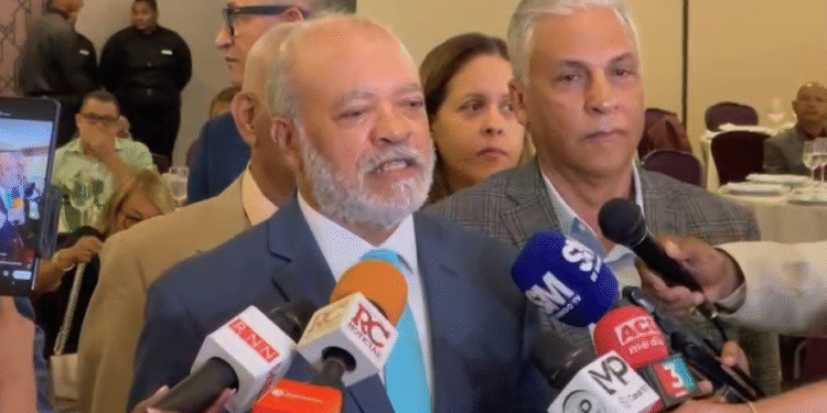 Apagones y dólar en alza: comerciantes al borde del colapso por aumento de costos