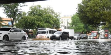 Lluvias Desatan Caos: 1 fallecido y 5.620 desplazados masivos