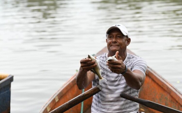 ¡Imparables! Lluvia no frena la vibrante economía de Las Cañitas