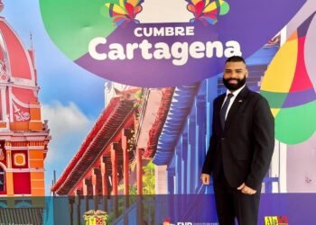 ¡Histórico! Jhondry Ferreras, «El Árabe Dominicano», se Une a la Élite de Consultores Políticos de LATAM