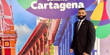 ¡Histórico! Jhondry Ferreras, «El Árabe Dominicano», se Une a la Élite de Consultores Políticos de LATAM