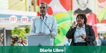 El trabajo de un intérprete de lenguaje de señas del Gobierno