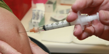 Sarampión regresa a EEUU: La peligrosa consecuencia del plan de Florida contra las vacunas