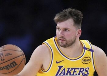 Luka Doncic toma el control en LA: ¡El astro esloveno arrasa en la ciudad de los Ángeles!