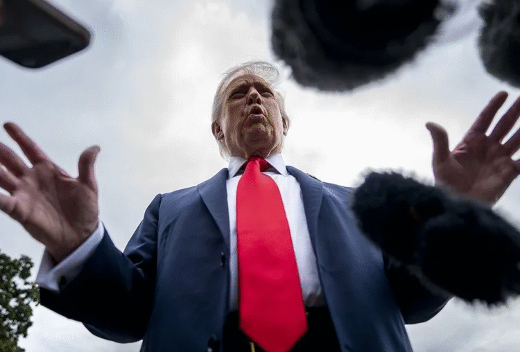 Trump exige reprimenda a España por su gasto