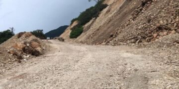 Descubre las causas de los deslizamientos de tierra y roca que amenazan Barahona y Santo Domingo