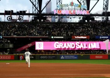 Marineros Hacen Historia: Triunfo Épico sobre Blue Jays