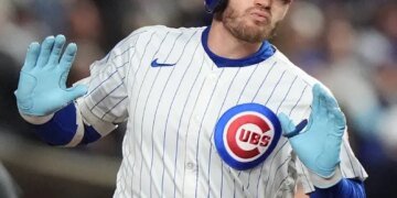 Jonrón Monumental de Ian Happ Detona la Victoria de Cachorros