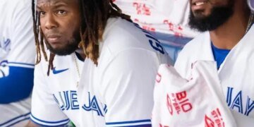 Vladdy Jr. vs Teoscar: ¡Duelo Épico por el Anillo de la Serie Mundial
