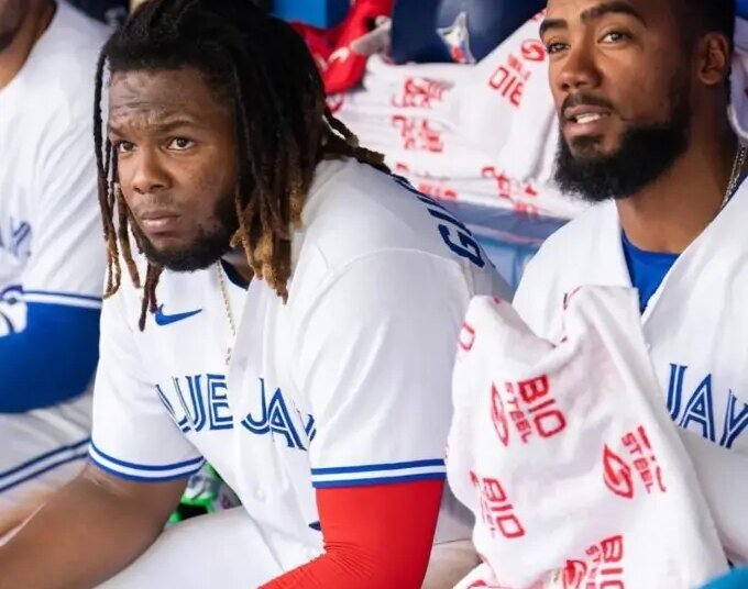 Vladdy Jr. vs Teoscar: ¡Duelo Épico por el Anillo de la Serie Mundial