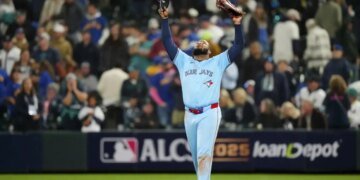 Blue Jays encienden la ALCS con 5 HR y ¡recortan distancia!