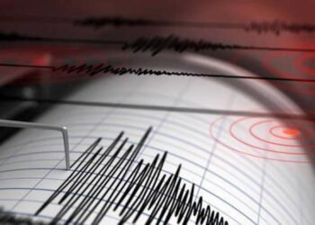 ¡Pánico en SD! Fuerte temblor de 5 grados sacude la capital y provincias