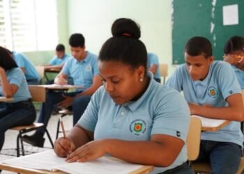 Escándalo educativo: Más del 75% aprueba Pruebas Nacionales con aprendizaje «insuficiente»