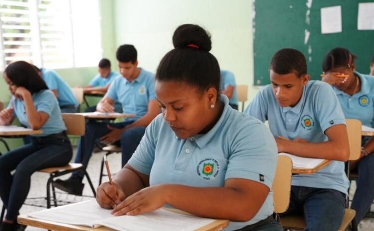 Escándalo educativo: Más del 75% aprueba Pruebas Nacionales con aprendizaje «insuficiente»