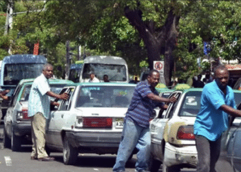 ¡Alerta! Pasaje a RD$90: Choferes protestan por posible eliminación de subsidios