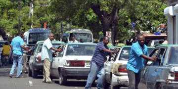 ¡Alerta! Pasaje a RD$90: Choferes protestan por posible eliminación de subsidios