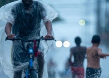 Aguaceros sin tregua: ¡12 provincias en alerta por inundaciones!