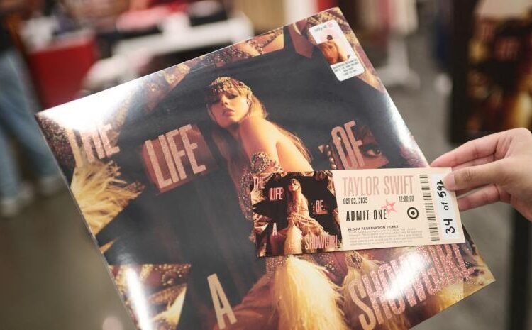 Taylor Swift: Nuevo álbum desata su era ‘showgirl’