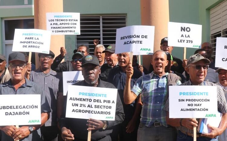 Cibao en pie: Agrónomos protagonizan masiva protesta