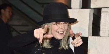 Diane Keaton Al Descubierto: Sus Libros, Moda Inolvidable y el Secreto de su Vino Helado