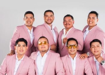 ¡Alerta en la música! Banda peruana da concierto con chalecos antibalas tras violento atentado a colegas
