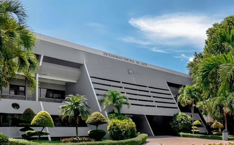 UCE: 55 Años de Calidad EXCELSA ¡Un Legado Imparable!