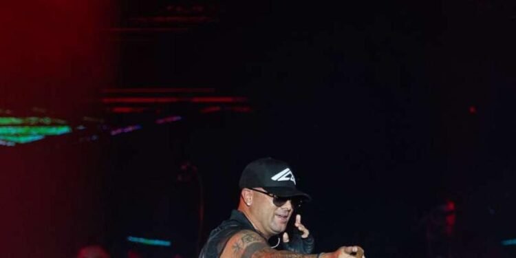 Wisin, Jowell y Randy: Perreo Total en el Óvalo de la Feria Ganadera