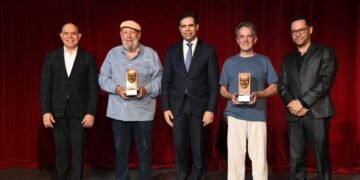 FITE 2025 Inaugurado: ¡Torbellino de Alegría y Conmoción Sacude el Escenario!