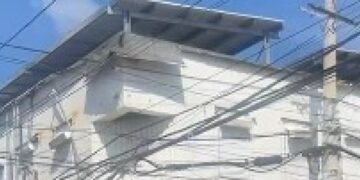 Salcedo: ¡Fachada de Banreservas colapsa impactantemente!