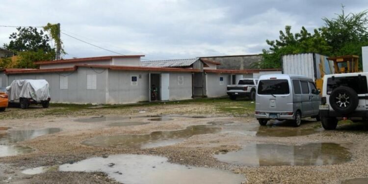 ¡Alerta! Melissa se acerca con lluvias torrenciales a frontera y suroeste del país