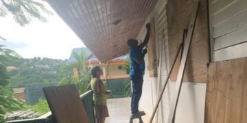 ¡Alerta máxima! Dominicanos se blindan con pánico ante Melissa en ruta a Jamaica