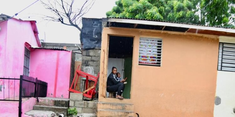 Huracán Melissa deja miles evacuados y sin agua: ¡Alerta COE!