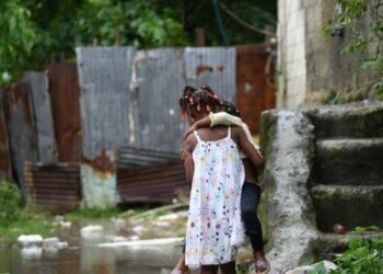 Alerta COE: «No Bajen la Guardia» Ante 3,785 Desplazados y 48 Zonas Aisladas