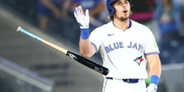 ¡Toronto IMPARABLE! Debuta en Serie Mundial con paliza 11-4 a Dodgers