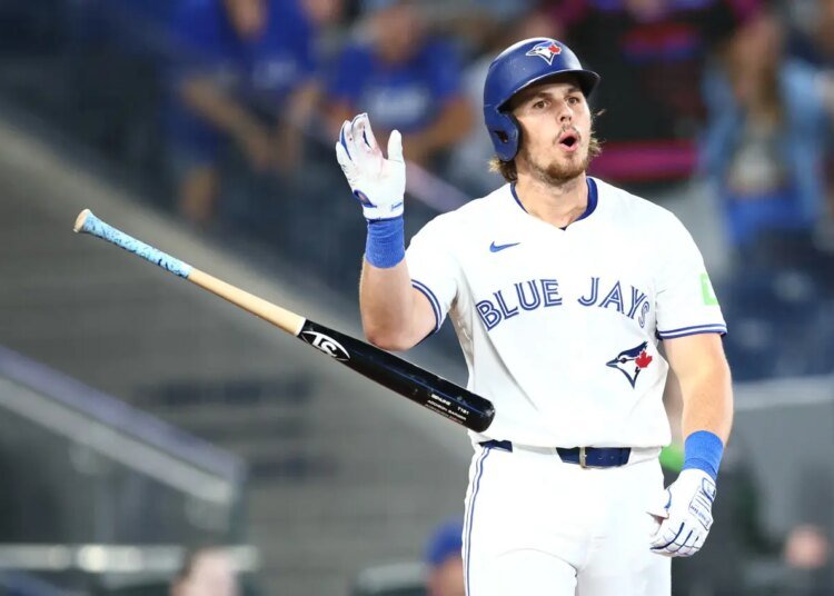 ¡Toronto IMPARABLE! Debuta en Serie Mundial con paliza 11-4 a Dodgers