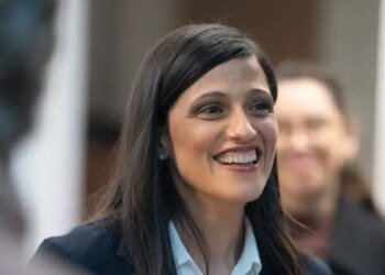 De Quisqueya a París: Eléonore Caroit, la domínico-francesa que se convierte en Ministra del Gobierno francés