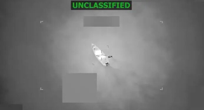 EE.UU. atacó OTRA lancha en Caribe: ¿Quién operaba el navío fantasma