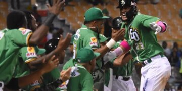 ¡Invictas! Las Estrellas Demuestran Poderío Imparable en el Béisbol Dominicano