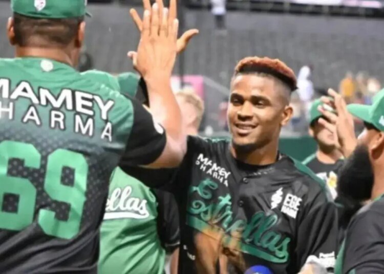 Estrellas Orientales: ¡Invictas reinas del arranque en el Torneo Invernal!