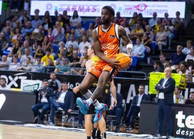 Jean Montero desata su magia dominicana y Valencia vence a Joventut