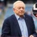 Jerry Jones extiende invitación a Taylor Swift para partido de los Cowboys