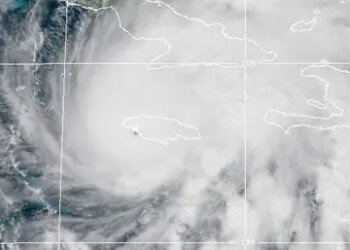¡ÚLTIMA HORA! Huracán Melissa Categoría 5 Devasta Jamaica al Tocar Tierra