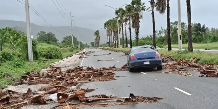 ÚLTIMA HORA: Huracán Melissa se degrada a Categoría 4