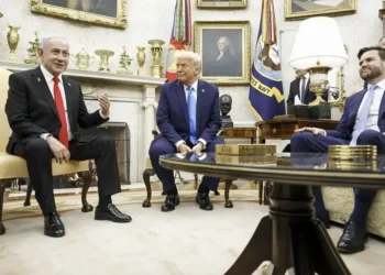 Vicepresidente EE.UU. aterriza en Israel para blindar alto el fuego Hamás